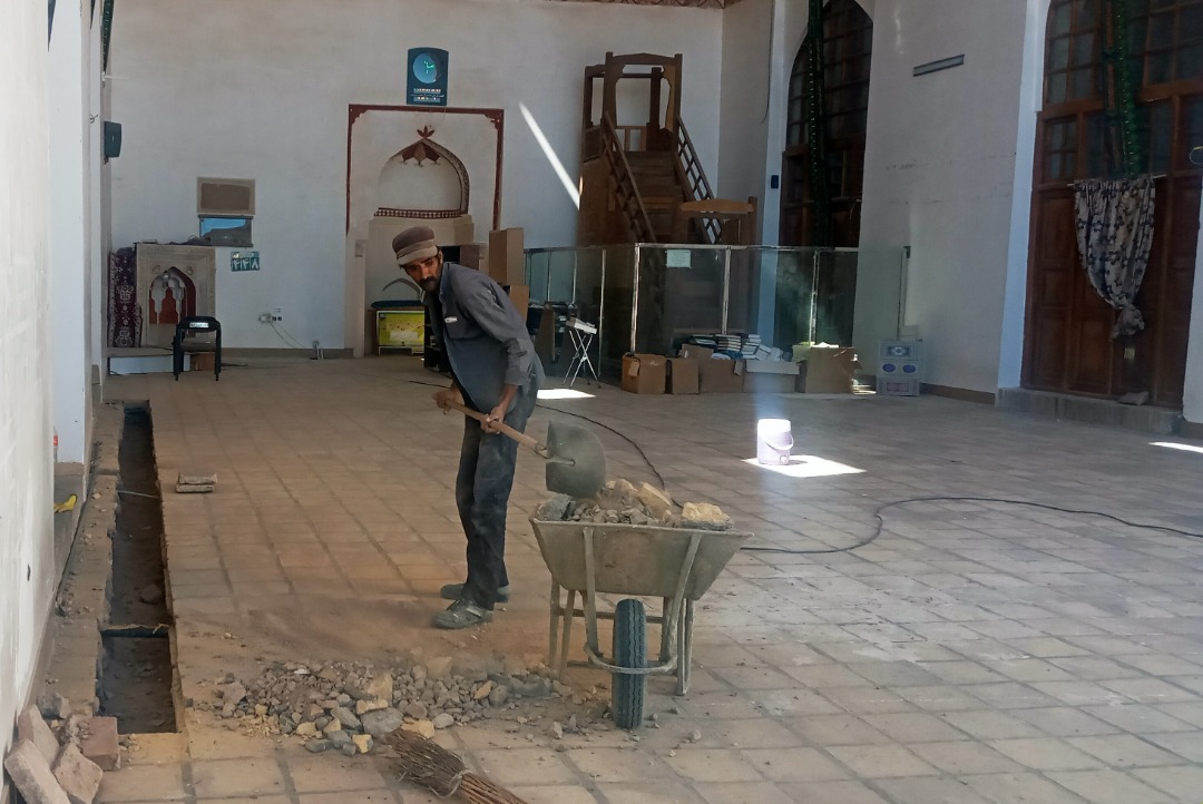 نصب و راه‌اندازی تأسیسات سرمایش و گرمایش مسجد جامع قاین