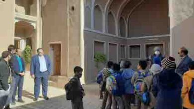 بازدید دوره‌ای دانش‌آموزان از بافت تاریخی خوسف و نمایشگاه نسخ خطی شهرستان خوسف