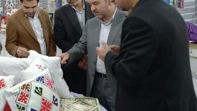 بازدید فرماندار زیرکوه از نمایشگاه ملی صنایع‌دستی